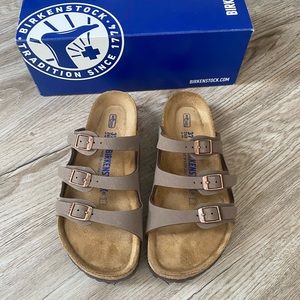 Like new Birkenstock Florida 3 Strap Mocha Sz 37